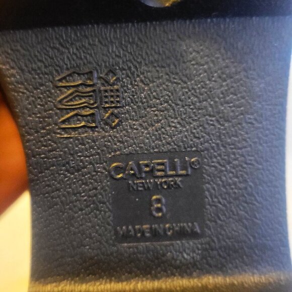 Capelli New York Women's Rain Boot Black Patent Upper - Rugged Sole = Size 8 - Picture 6 of 7